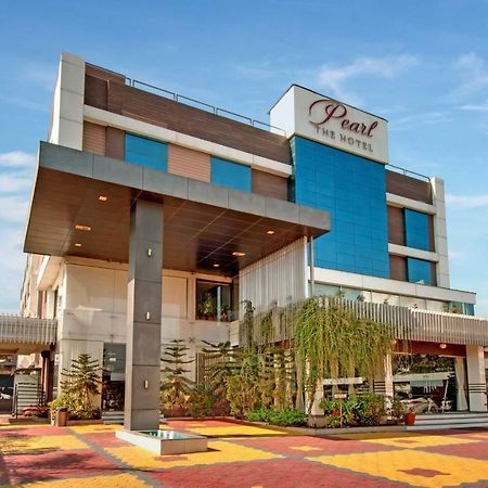 Pearl Hotel & Banquets أحمد أباد المظهر الخارجي الصورة