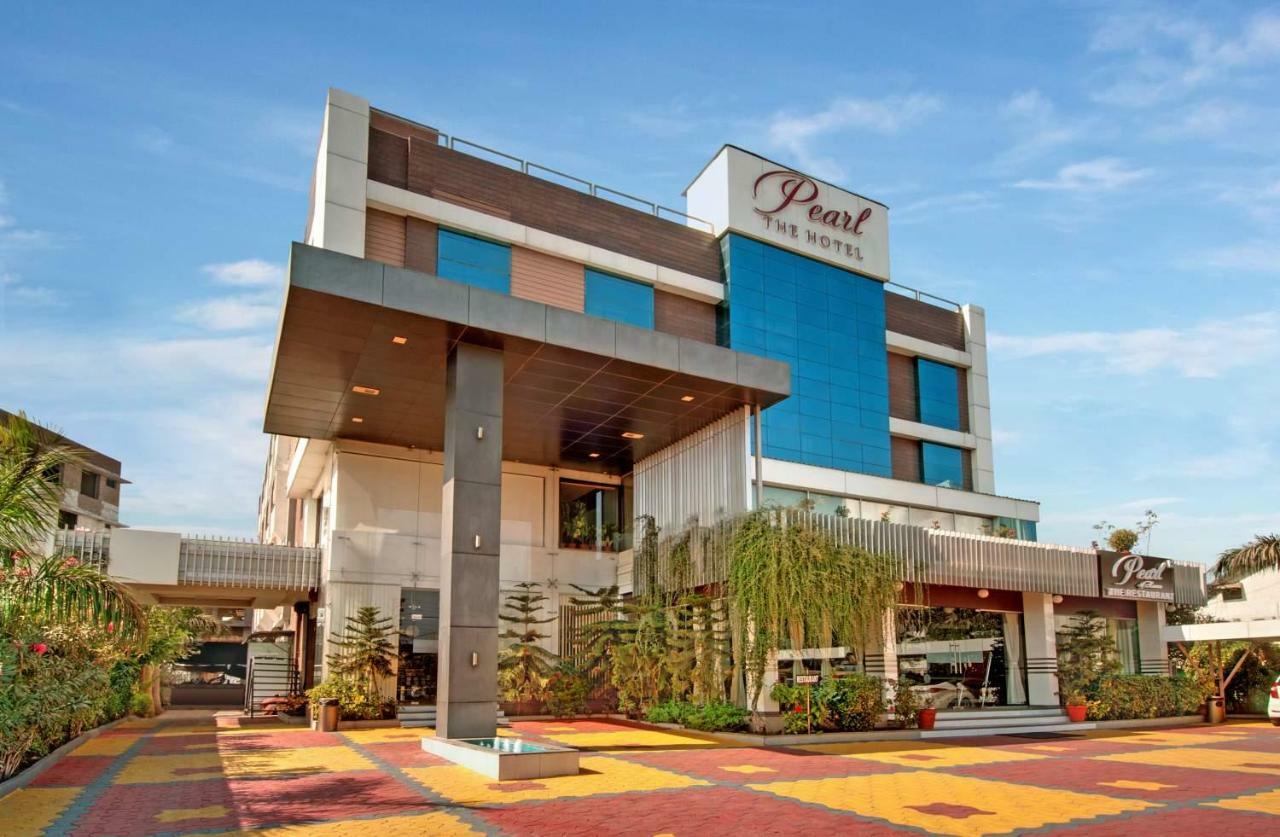 Pearl Hotel & Banquets أحمد أباد المظهر الخارجي الصورة